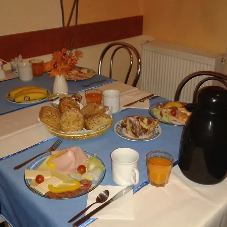 Fan Guest house 3*